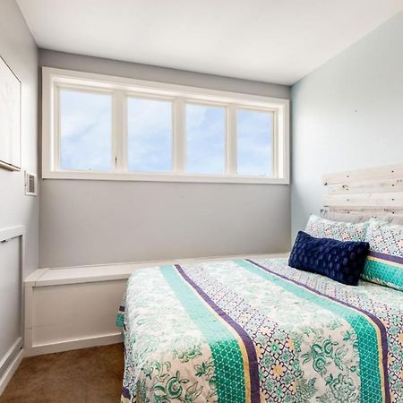 Walk Score 90!!-Historic Downtown District-2 Blocks To Famous Forsyth Park- Huge Private Patio-Private Parking Савана Екстериор снимка