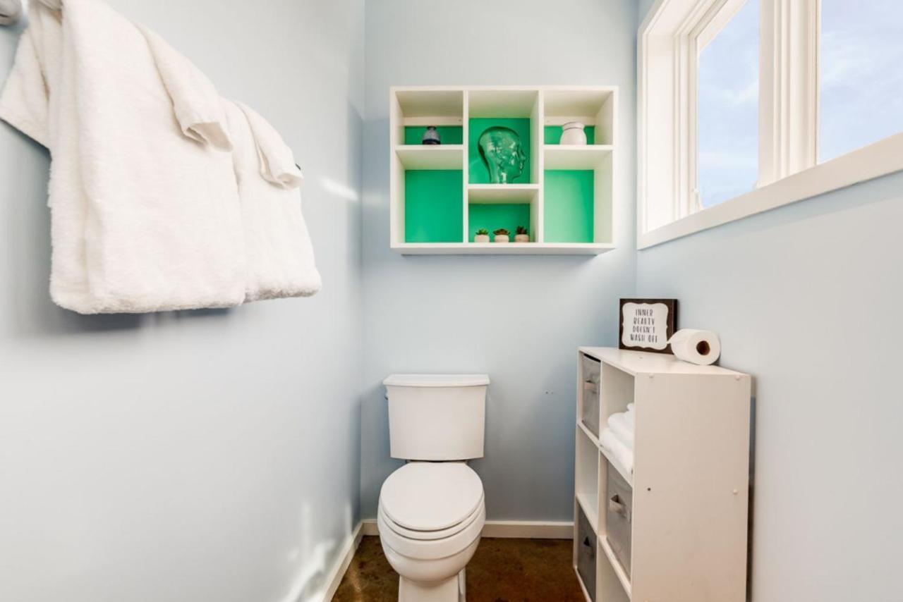 Walk Score 90!!-Historic Downtown District-2 Blocks To Famous Forsyth Park- Huge Private Patio-Private Parking Савана Екстериор снимка