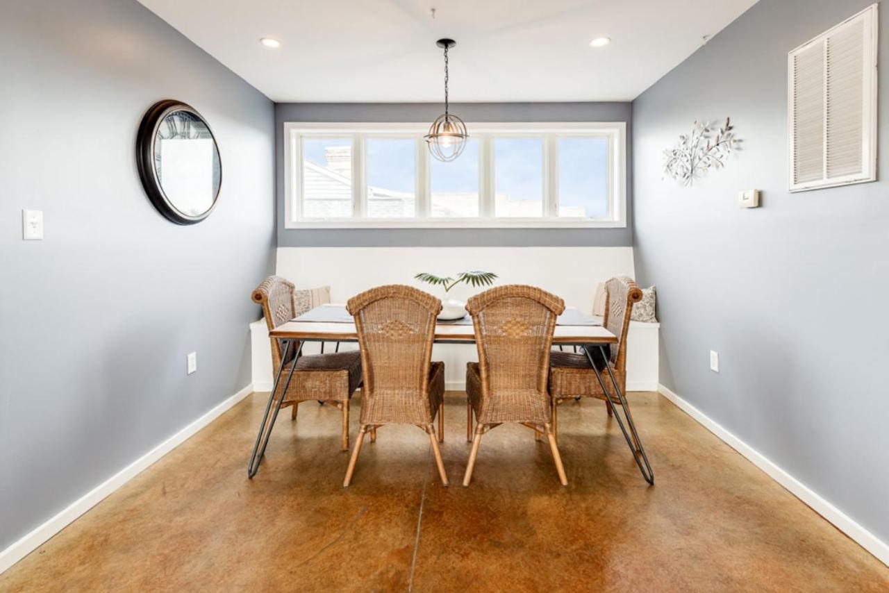 Walk Score 90!!-Historic Downtown District-2 Blocks To Famous Forsyth Park- Huge Private Patio-Private Parking Савана Екстериор снимка