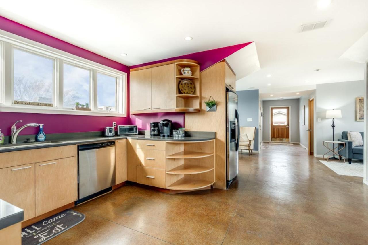 Walk Score 90!!-Historic Downtown District-2 Blocks To Famous Forsyth Park- Huge Private Patio-Private Parking Савана Екстериор снимка